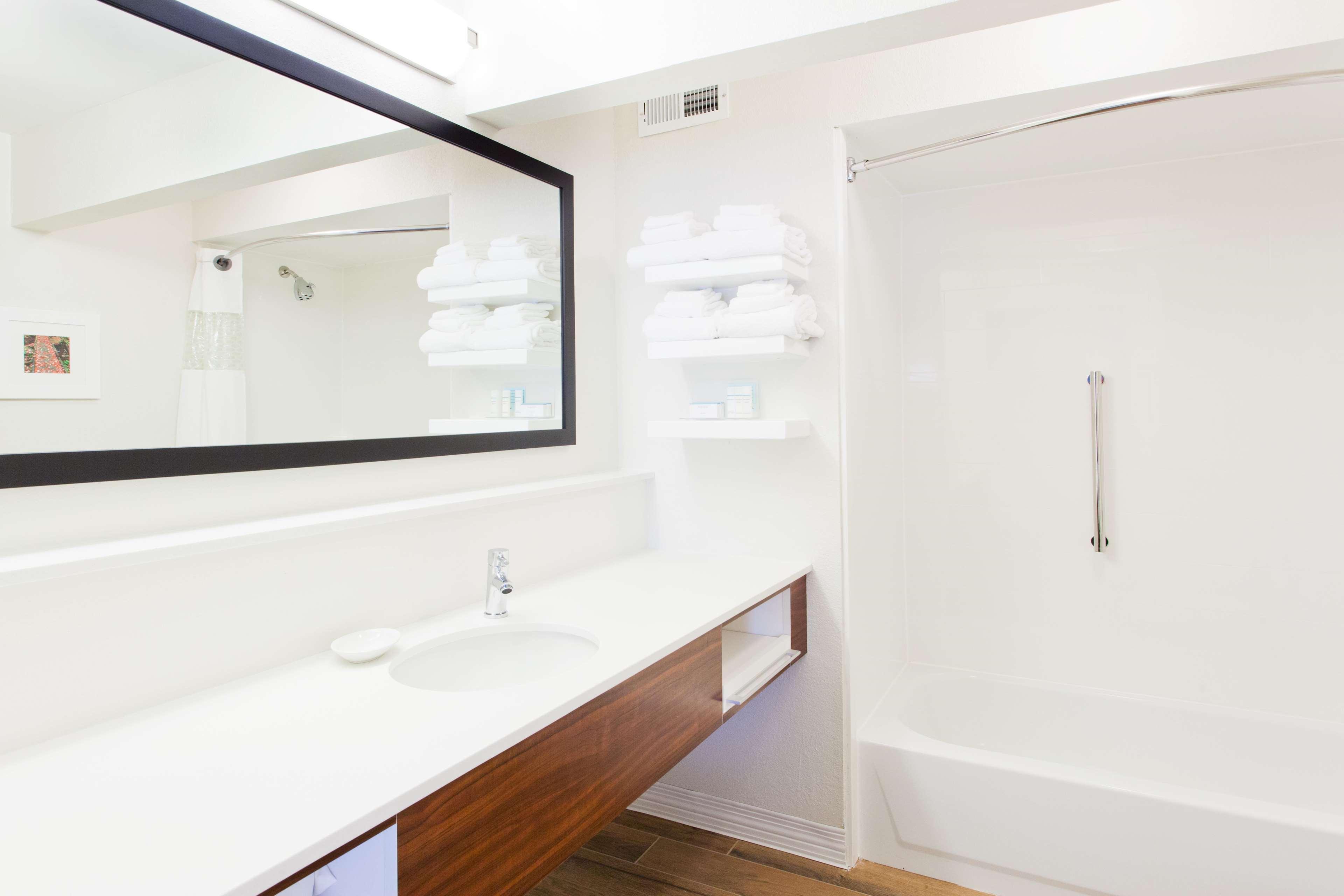 Hampton Inn Bremen Bagian luar foto